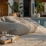 Pouffe exterieur XL au bord de la piscine, terrasse